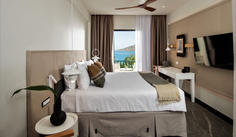 Sapphire Nest with Sharing Pool 01